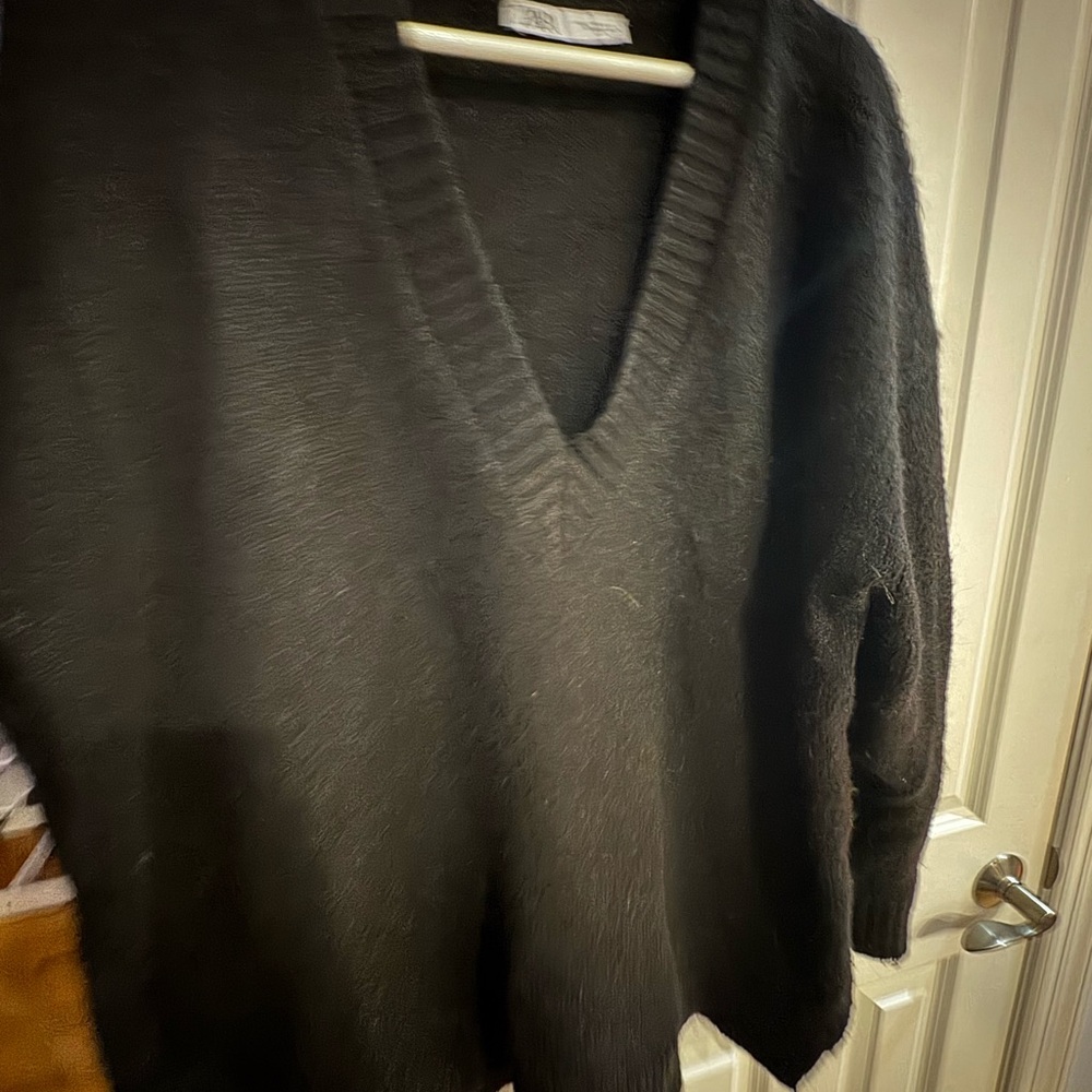 Zara Classic Black Knitwear